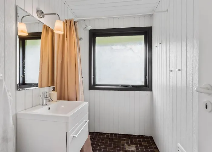 3 Bedroom Pet Friendly In Fåborg
