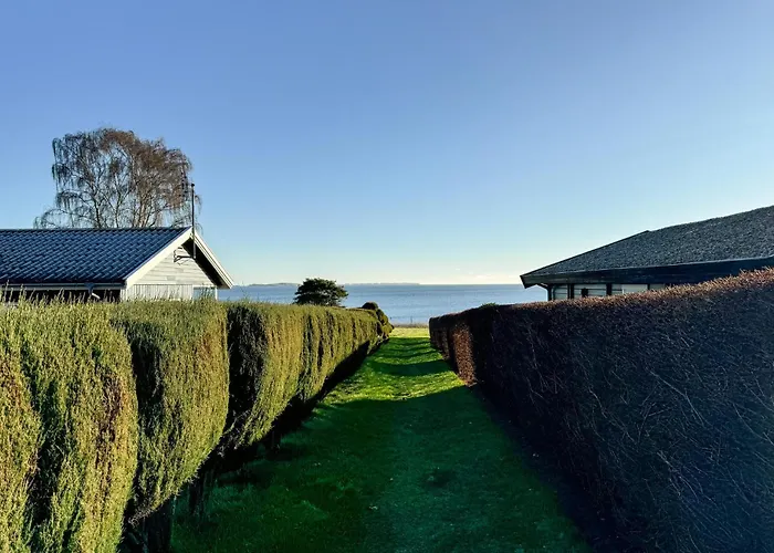 3 Bedroom Pet Friendly In Fåborg